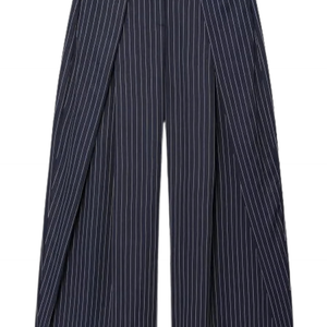 Arlo – Gestreifte, plissierte Hose mit weitem Bein