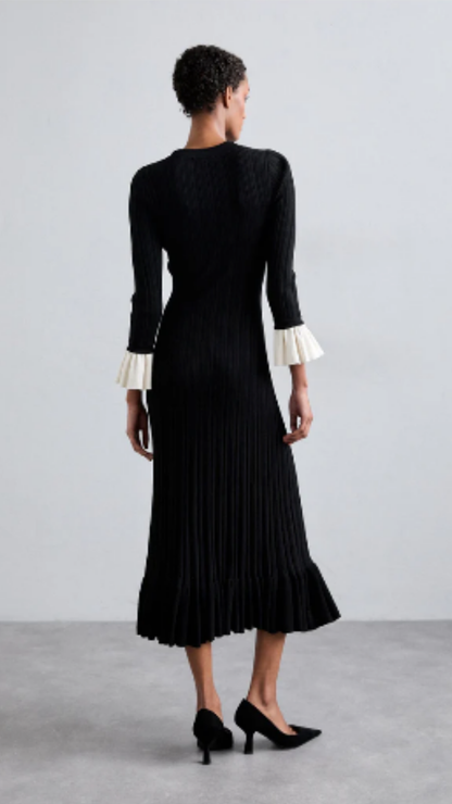Elegance Noir Maxikleid mit Knöpfen