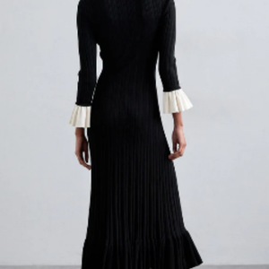 Elegance Noir Maxikleid mit Knöpfen