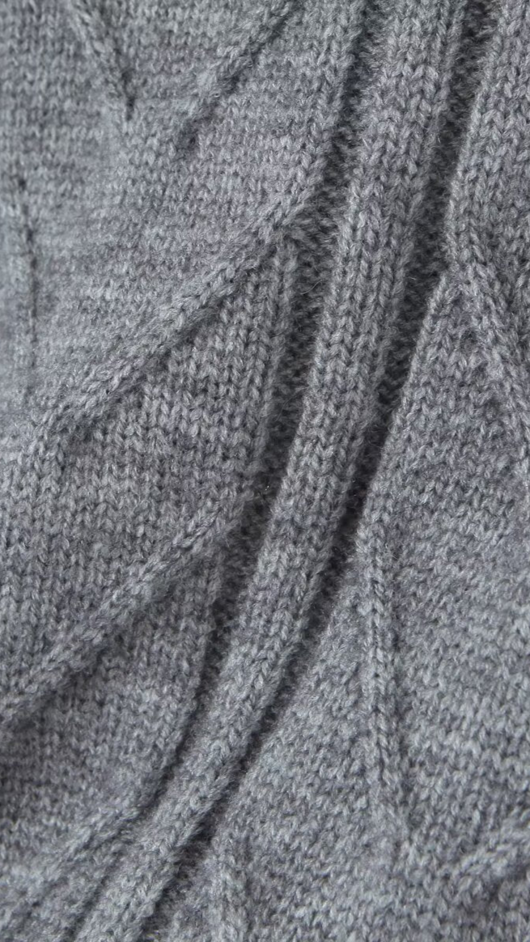 Arielle – Open Back Knit Sweater